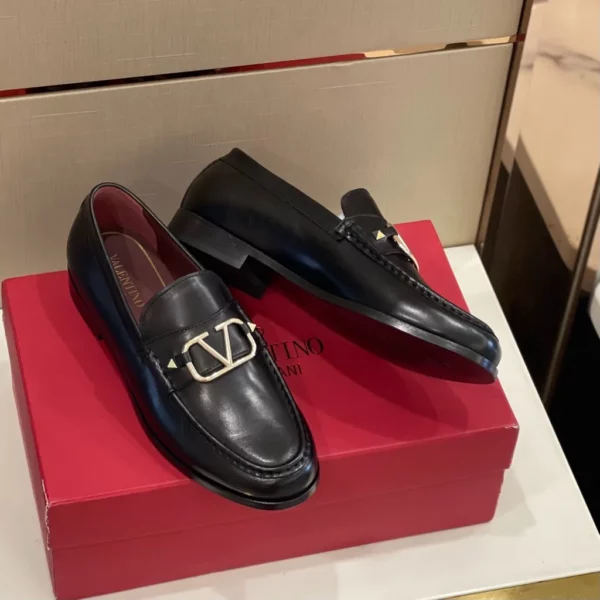 Valentino shoes - rep shoes