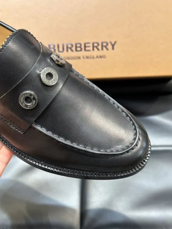 Burberry shoes - rep shoes