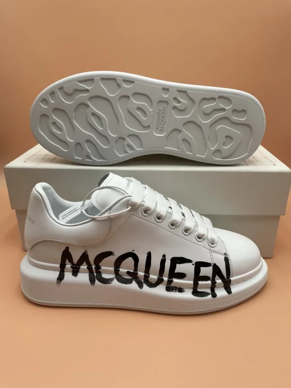 Alexander MCQueen shoes - Replica shoes