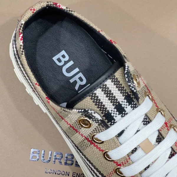 Burberry shoes - rep shoes