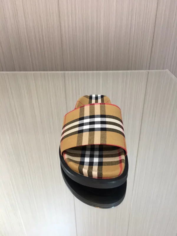 Burberry shoes - rep shoes