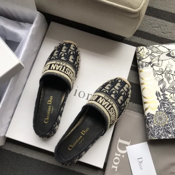 Dior shoes - Reps shoes