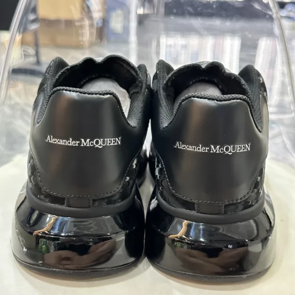 Alexander MCQueen shoes - Replica shoes