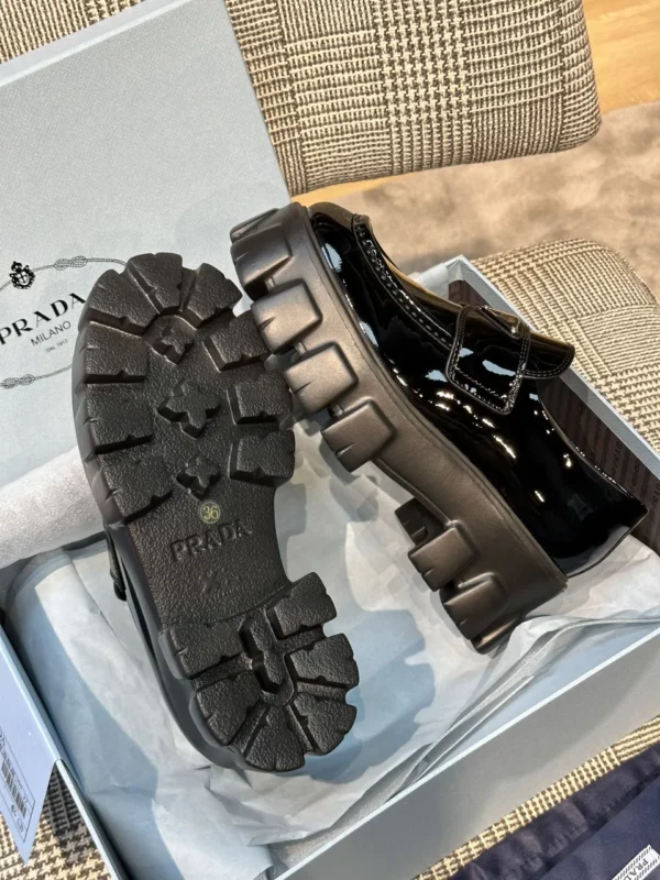 Prada shoes - Reps shoes