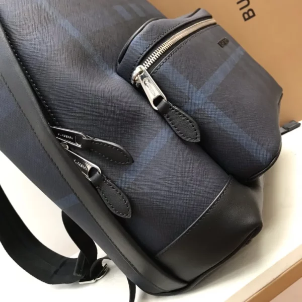 Burberry bag - rep bags