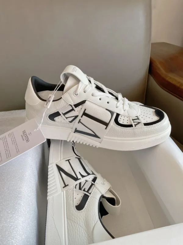 Valentino shoes - Reps shoes