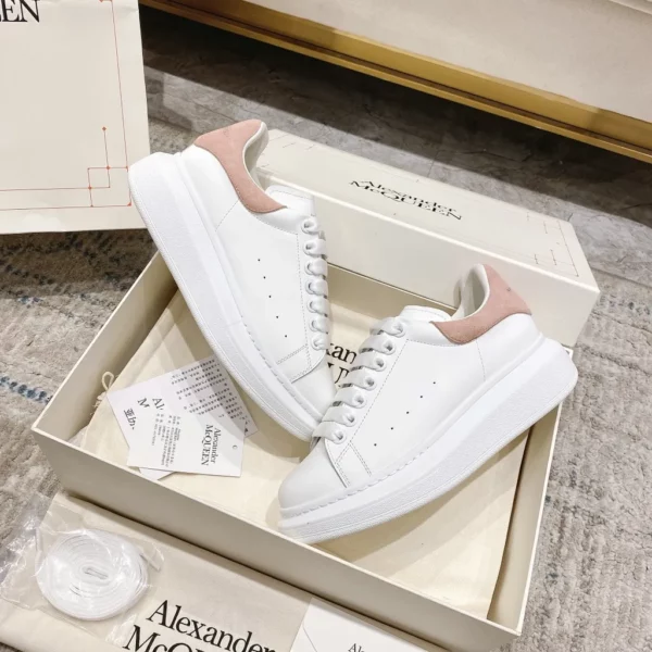 Alexander MCQueen shoes - rep shoes