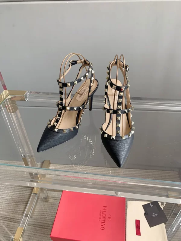 Valentino shoes - Reps shoes