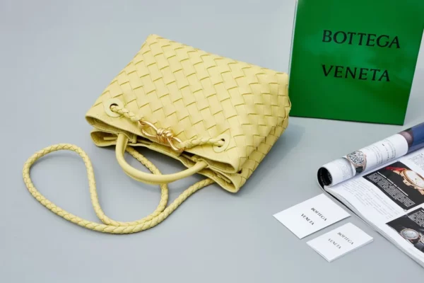 Bottega Veneta bag - replica bags