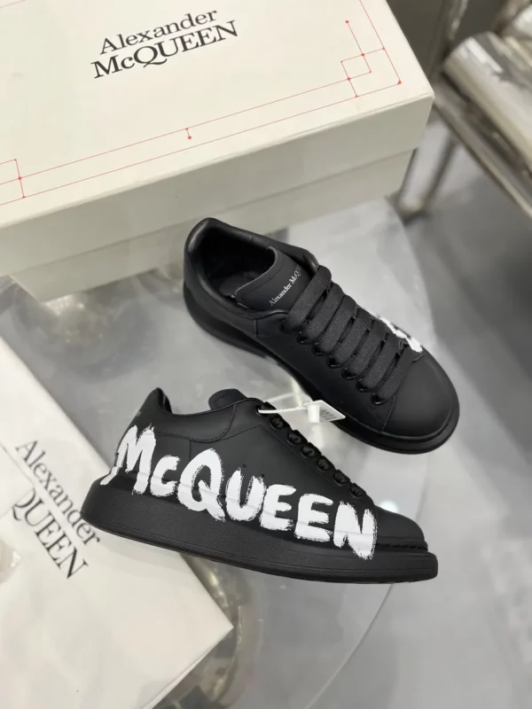 Alexander MCQueen shoes - rep shoes