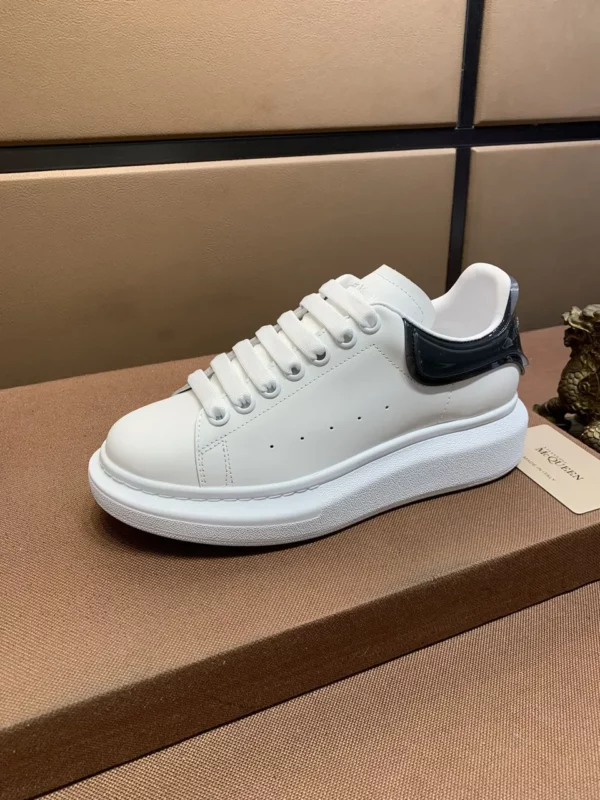 Alexander MCQueen shoes - rep shoes