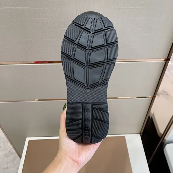 Burberry shoes - Reps shoes