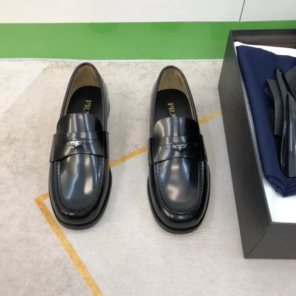 Prada shoes - Replica shoes