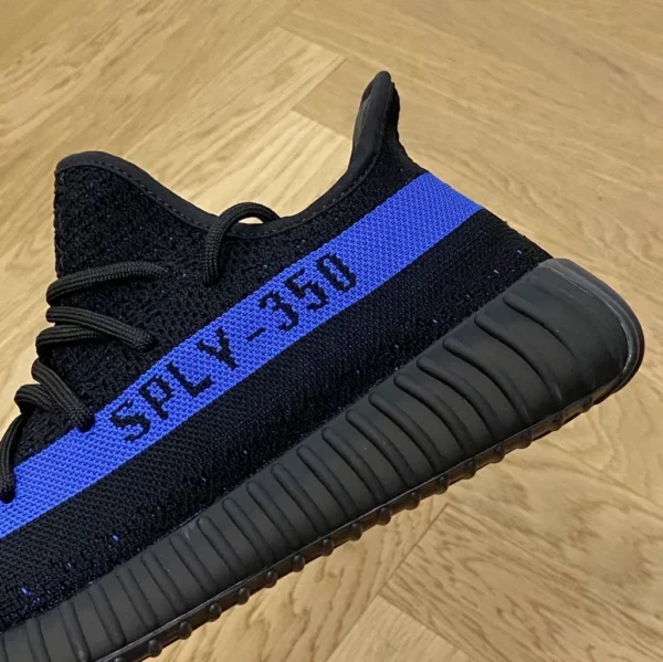 Yeezy shoes - rep shoes