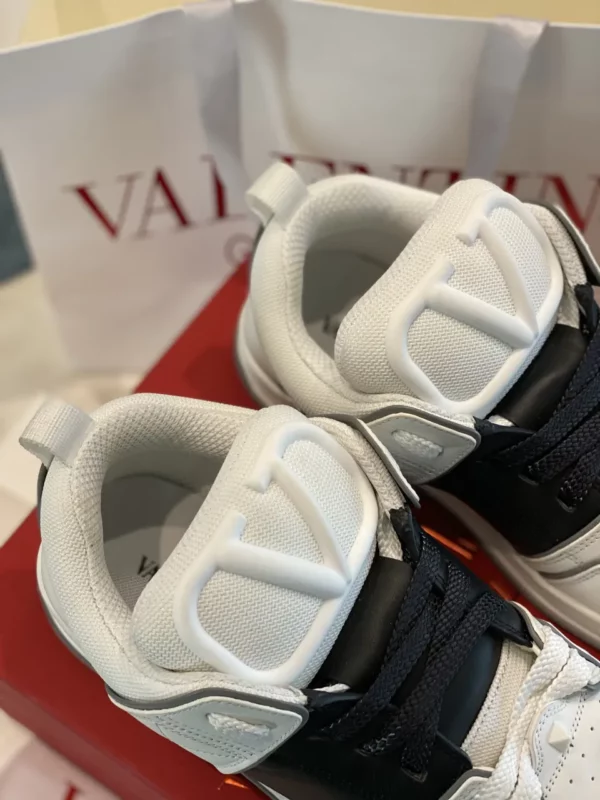 Valentino shoes - Replica shoes