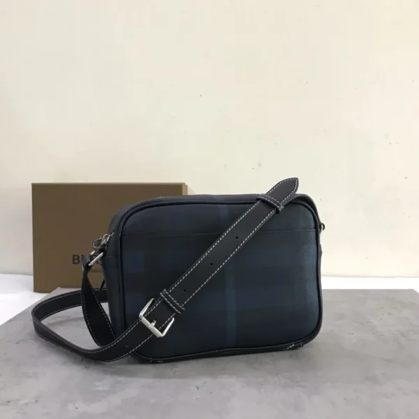 Burberry bag - rep bags