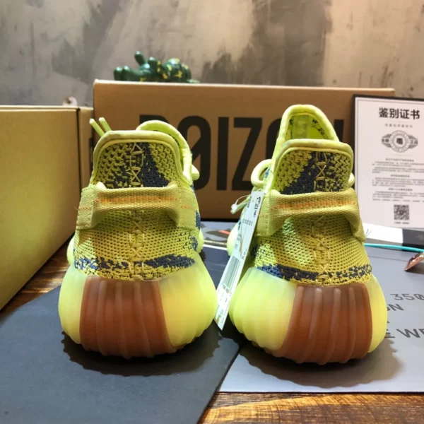 Yeezy shoes - rep shoes