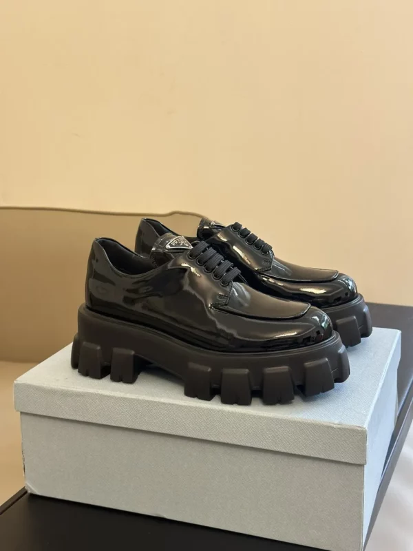 Prada shoes - Replica shoes