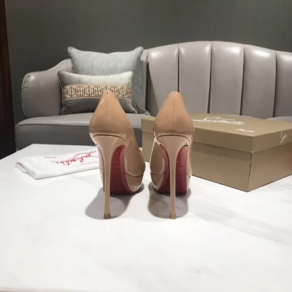 Christian Louboutin shoes - Replica shoes