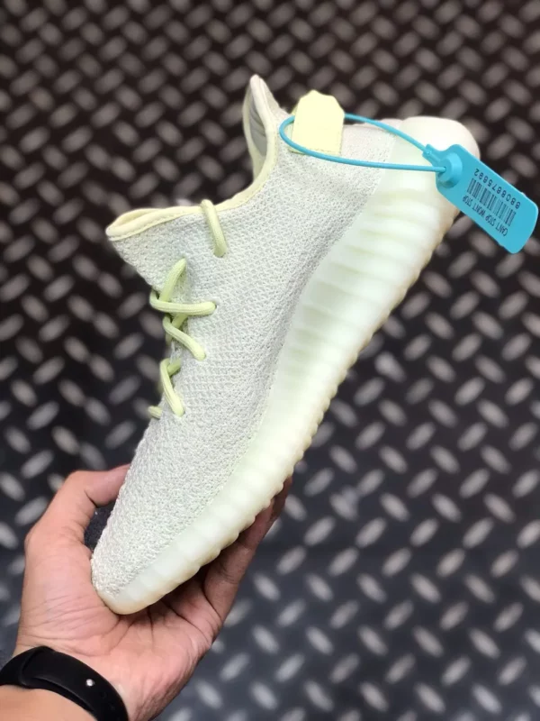 Yeezy shoes - Replica shoes