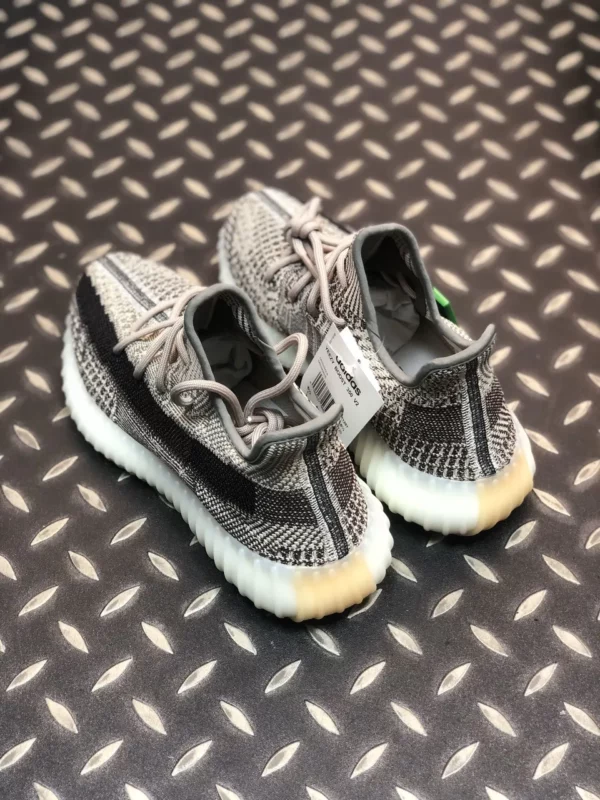 Yeezy shoes - Replica shoes