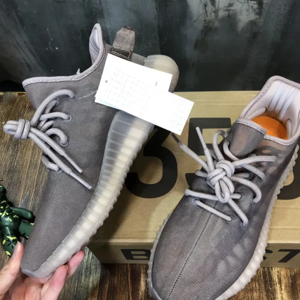 Yeezy shoes - rep shoes