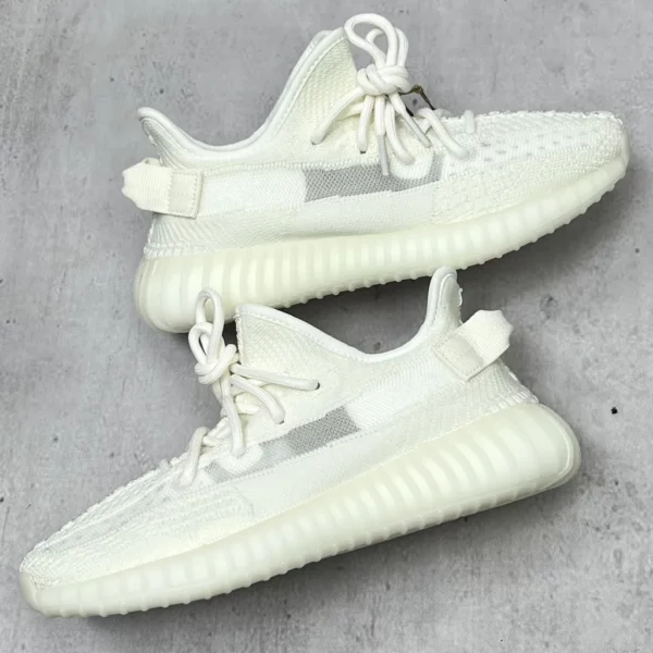 Yeezy shoes - Replica shoes