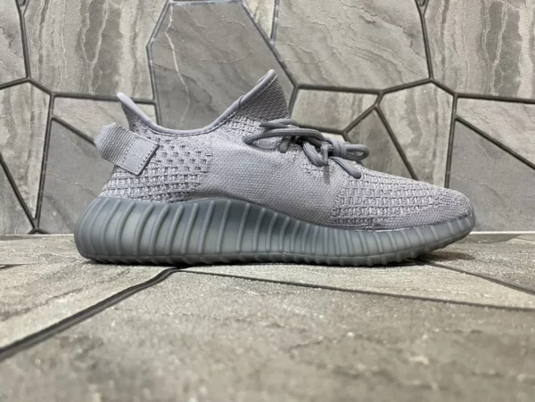 Yeezy shoes - rep shoes