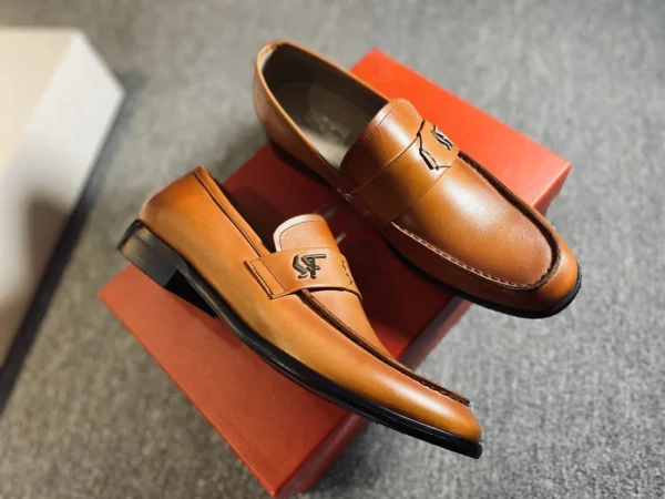 Ferragamo shoes - rep shoes