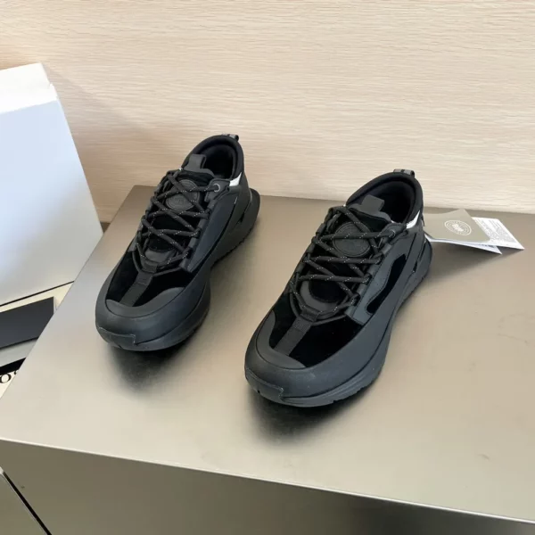 Canada Goose shoes - Replica shoes