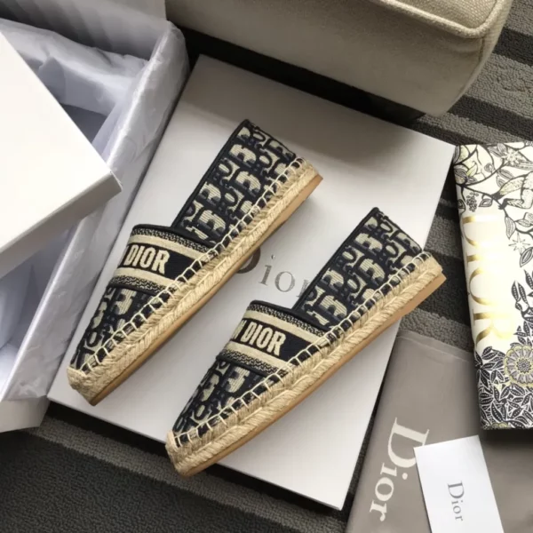 Dior shoes - Reps shoes