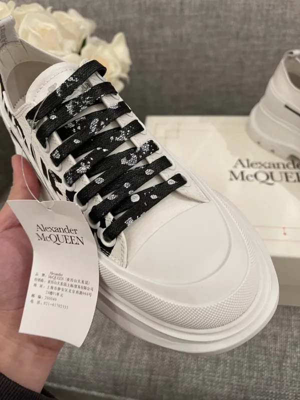 Alexander MCQueen shoes - Replica shoes