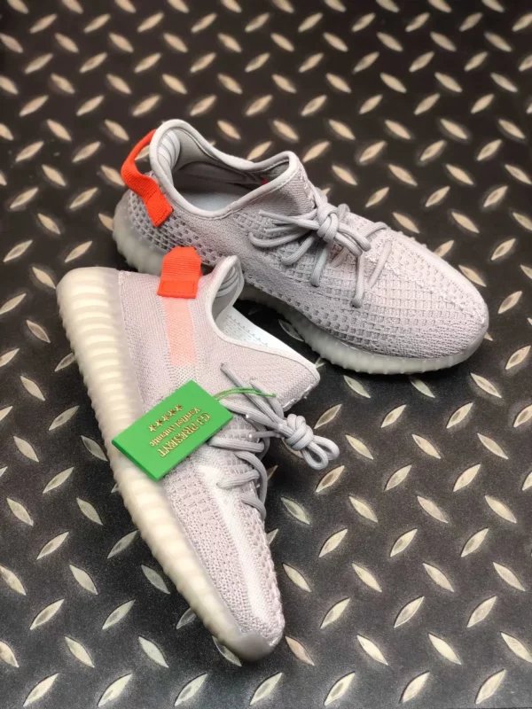 Yeezy shoes - Replica shoes