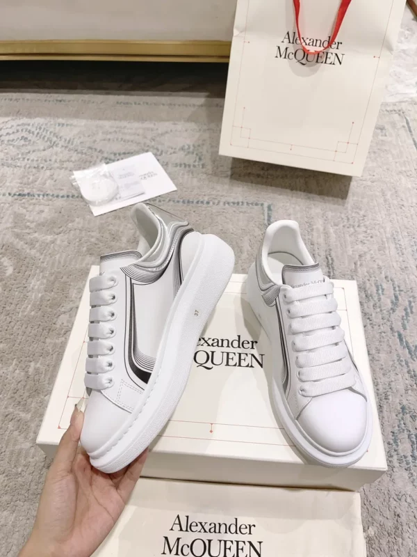 Alexander MCQueen shoes - Replica shoes