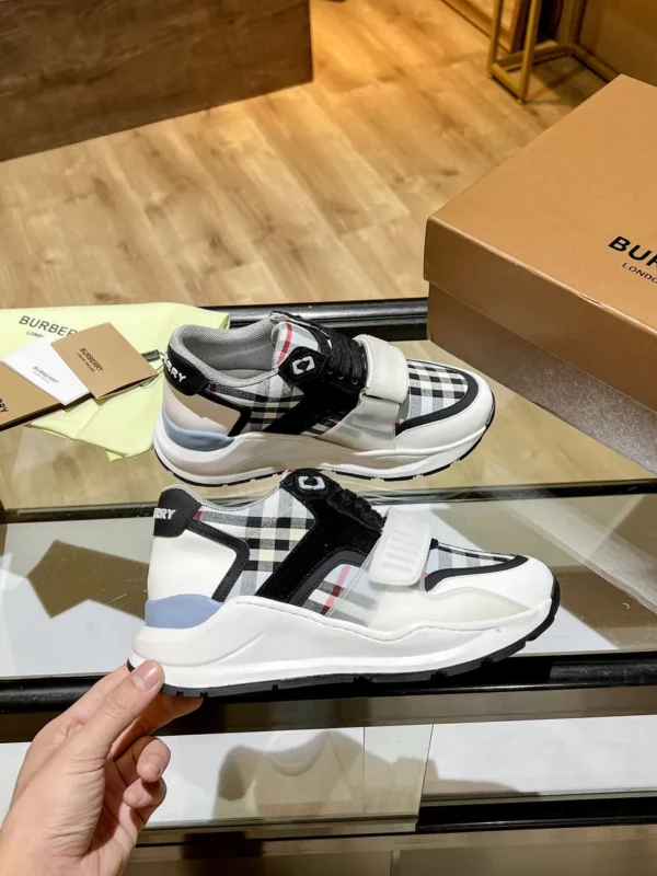 Burberry shoes - Reps shoes