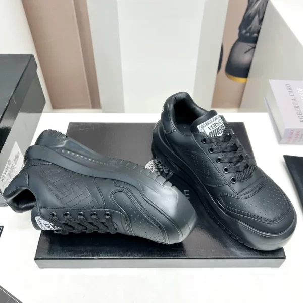 Versace shoes - Replica shoes