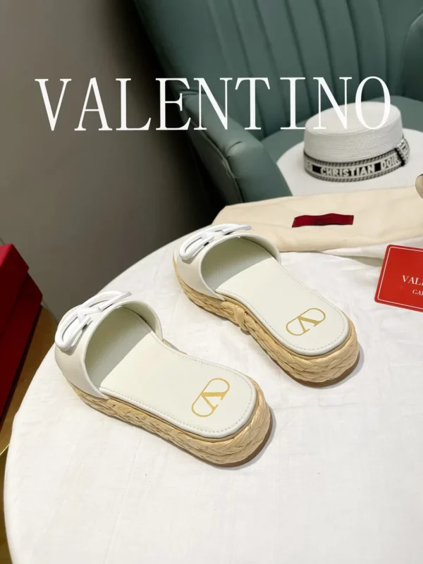 Valentino shoes - Replica shoes