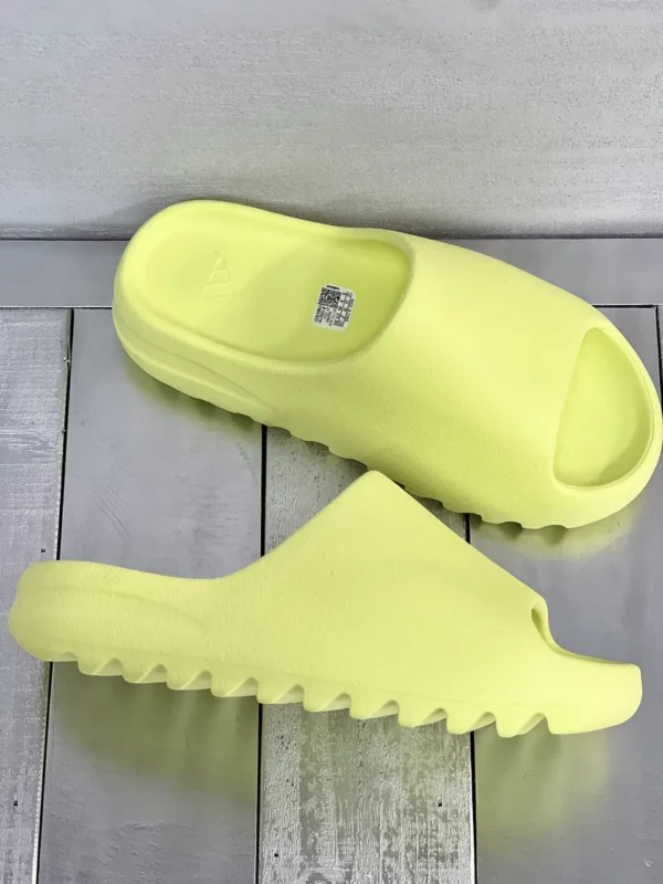 Yeezy shoes - Replica shoes