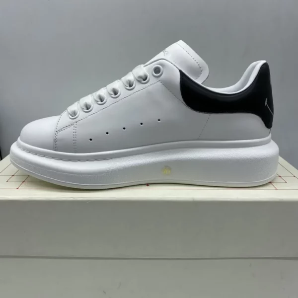 Alexander MCQueen shoes - rep shoes