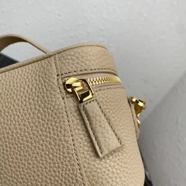 Prada bag - replica bags