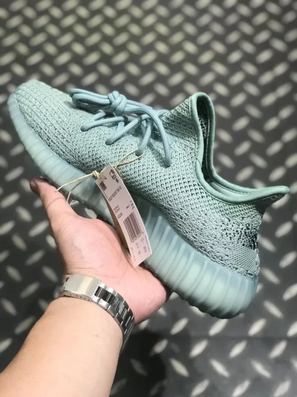 Yeezy shoes - Replica shoes