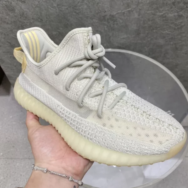 Yeezy shoes - Replica shoes