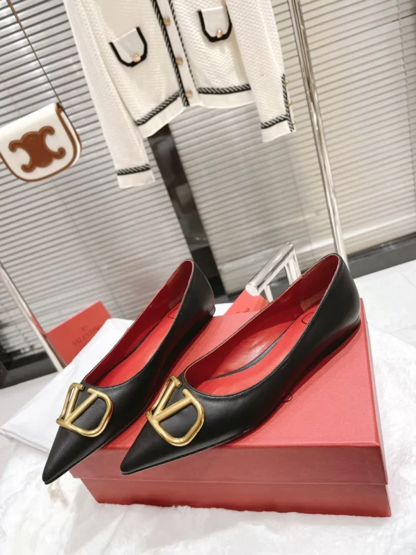 Valentino shoes - rep shoes