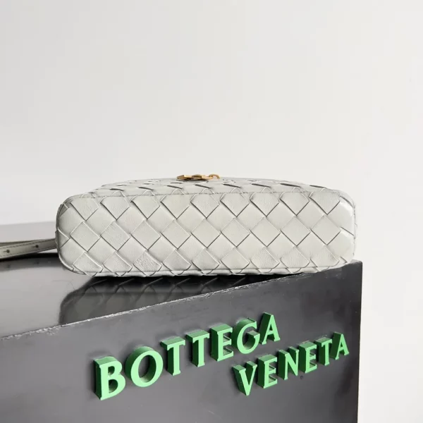 Bottega Veneta bag - replica bags