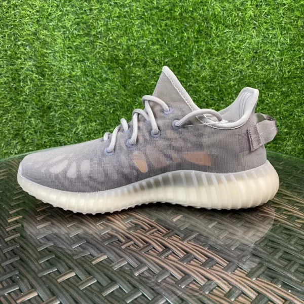 Yeezy shoes - rep shoes