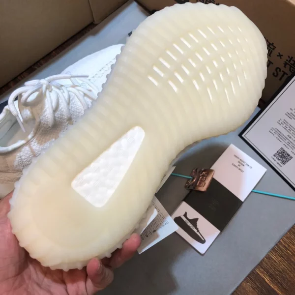 Yeezy shoes - rep shoes