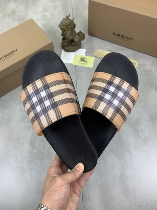 Burberry shoes - rep shoes