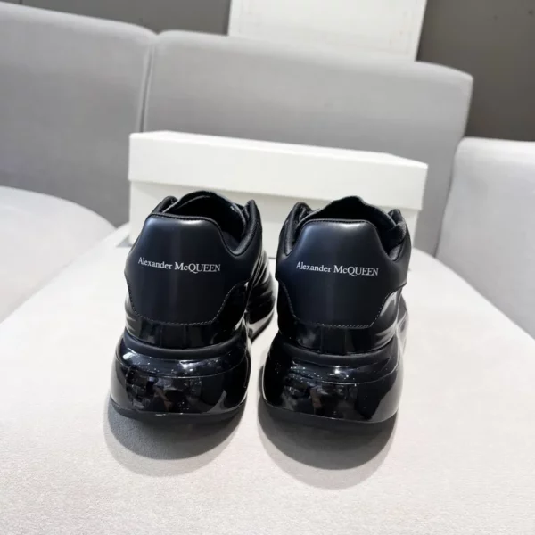 Alexander MCQueen shoes - Replica shoes