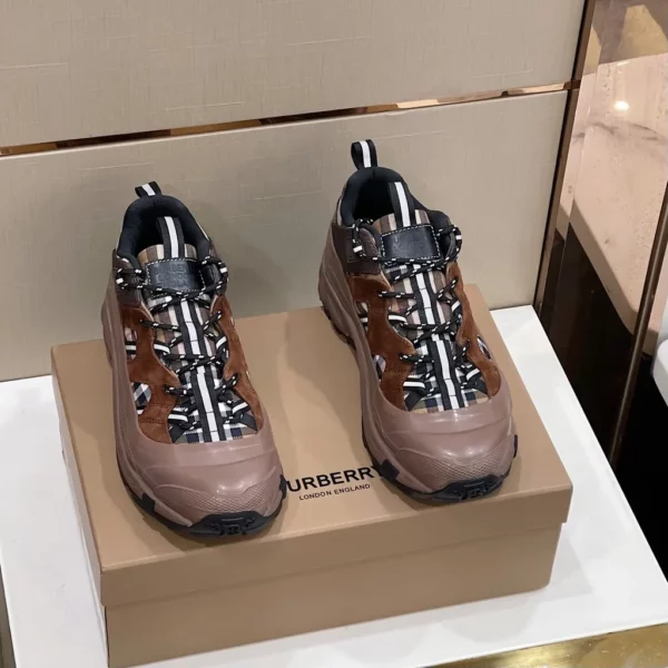 Burberry shoes - rep shoes