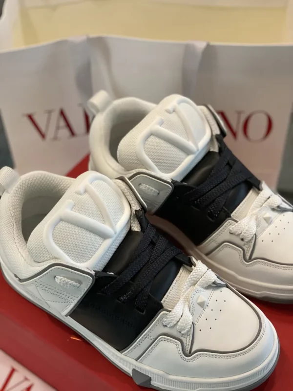 Valentino shoes - Replica shoes